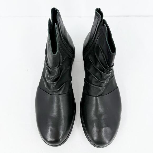 Munro Womens Scout Booties Size 7.5M Black Slip On Water Resistant NWOB - Picture 6 of 9